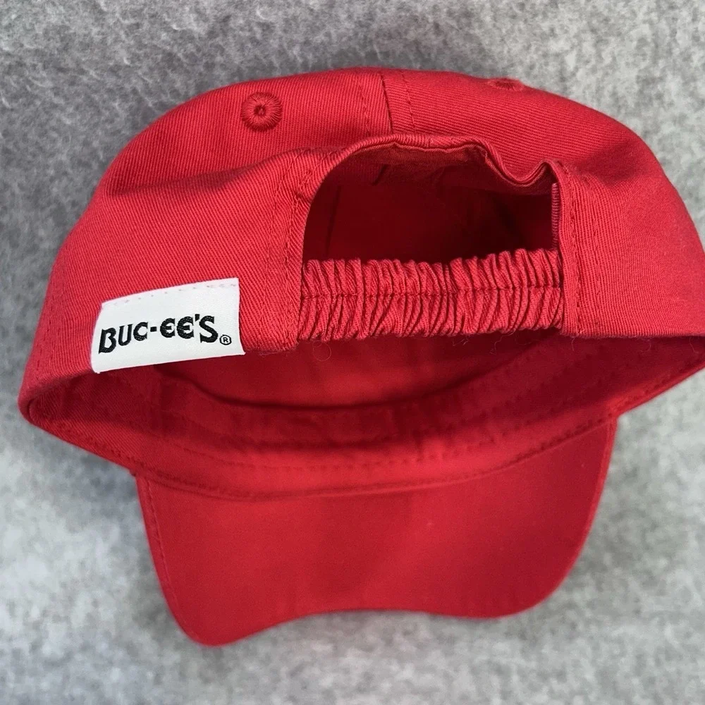 Buc-ee's Infant‎ Beaver Face Ball Cap Red Elastic Back UPF 50+ Cotton